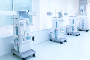 Bestandsverfolgung medizinischer Geräte in einem Krankenzimmer.